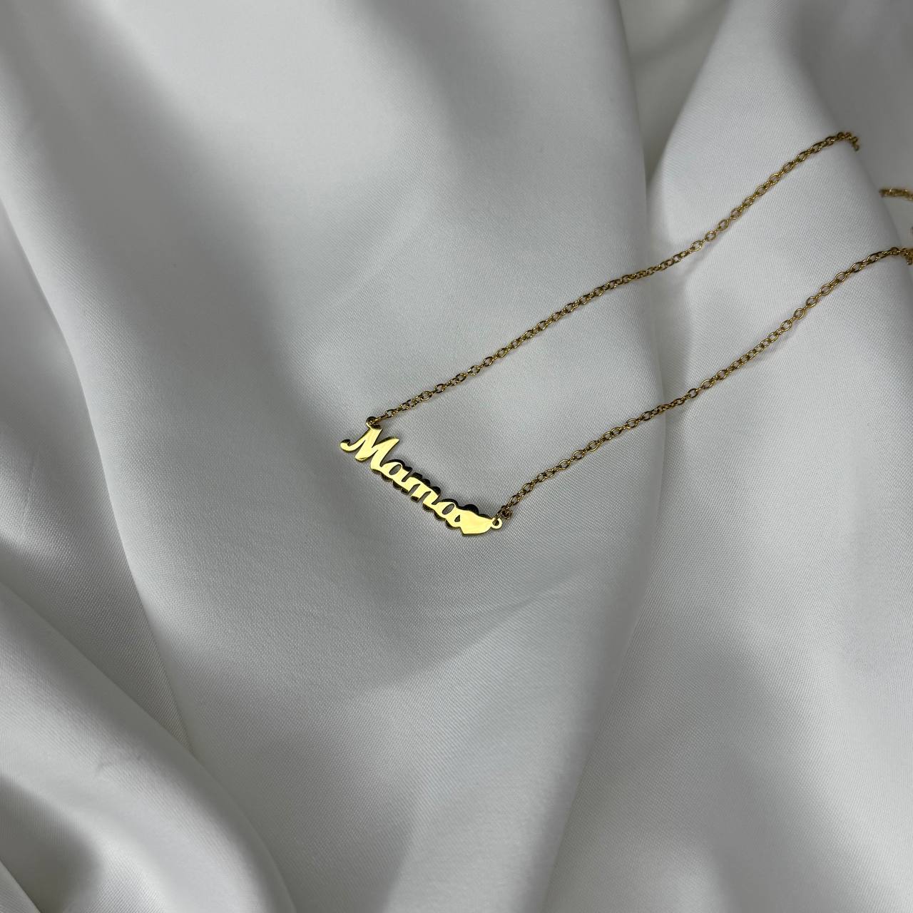 MAMA Statement Golden Heart Necklace