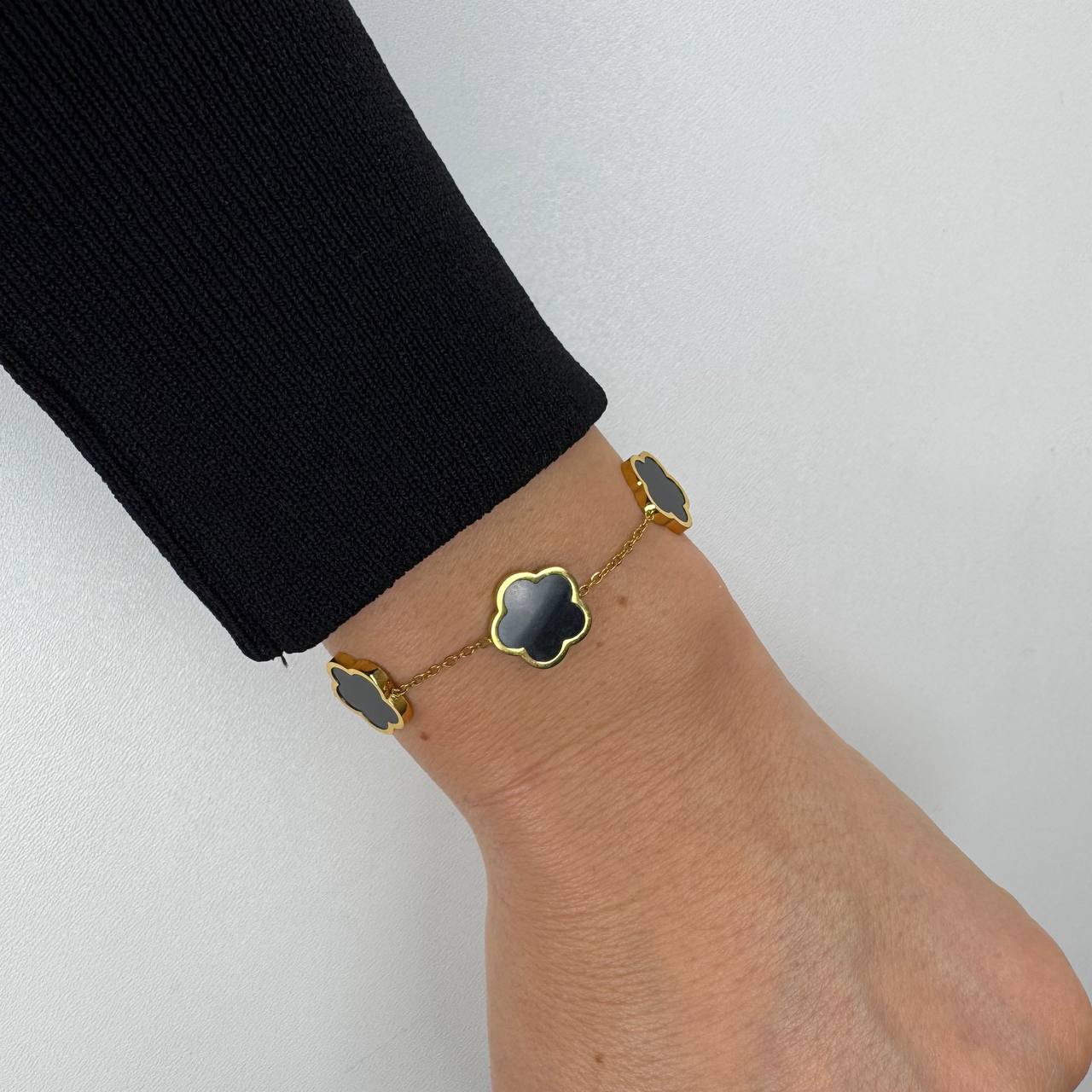 DANI Clover Bracelet White and Black